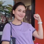 Ayu Ting Ting Berharap RI Makin Makmur di HUT ke-81